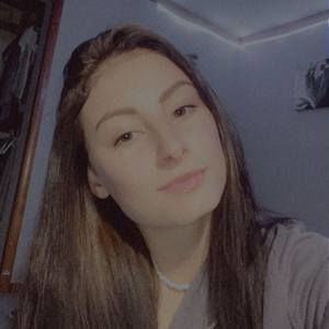 Meet your Posher, Leah